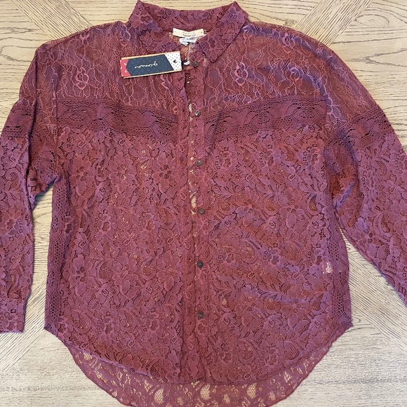 Gimmicks Sheer Lace Blouse Sz Small - Picture 4 of 5